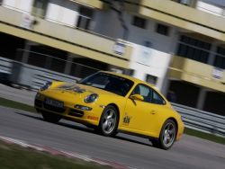 Przeja�d�ka Porsche 911 Carrera 4 - prezenty najlepsze pomys�y na prezent